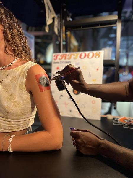 Tatouage éphémère Aérographe petits tattoos été Bordeaux  