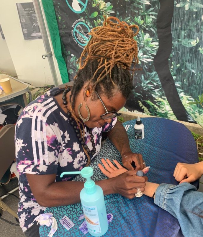 Missjoy do tatoueuse temporaire  jagua stand pique à cœur 