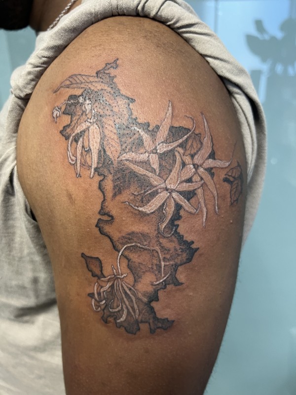 taouage afro-descendant créer par une tatoueuse antillaise à Bordeaux 