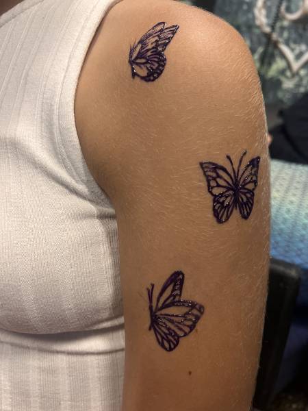 Papillon modèle tattoo éphémère stand tattoo biscarosse plage 