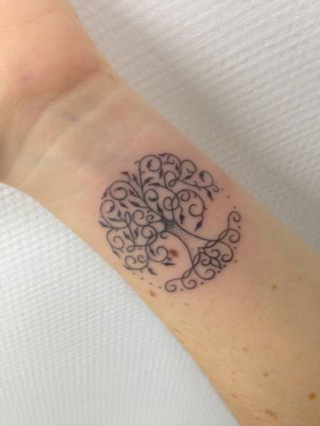 Tatouage femme à Bordeaux rive droite