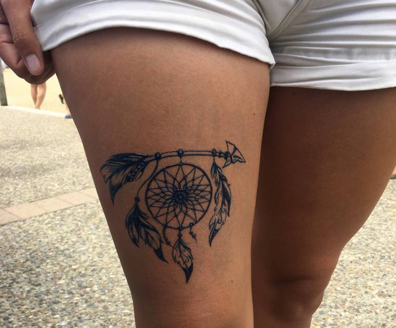 tatouage ephemere cuisse femme attrape reve gironde