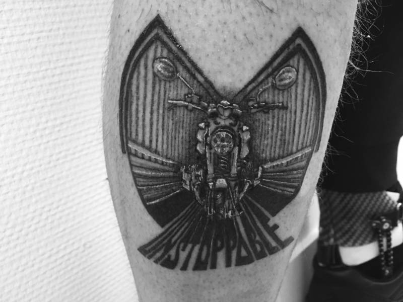 tatoo personnalise moto mollet homme floirac