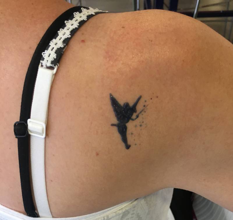 tatouage fee clochette dos femme gironde