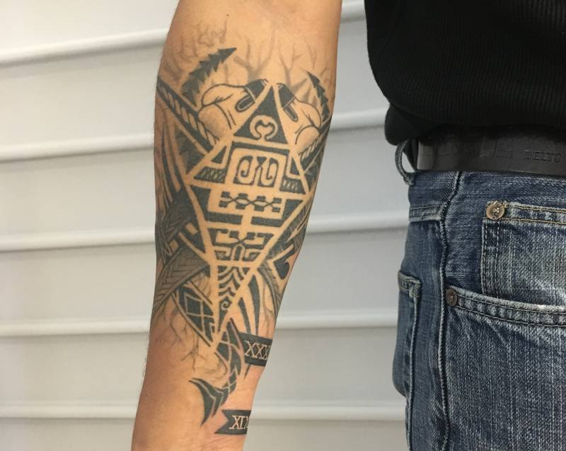 tatouage bras maori boxe à floirac